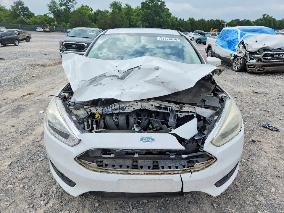 2016 FORD FOCUS SE  