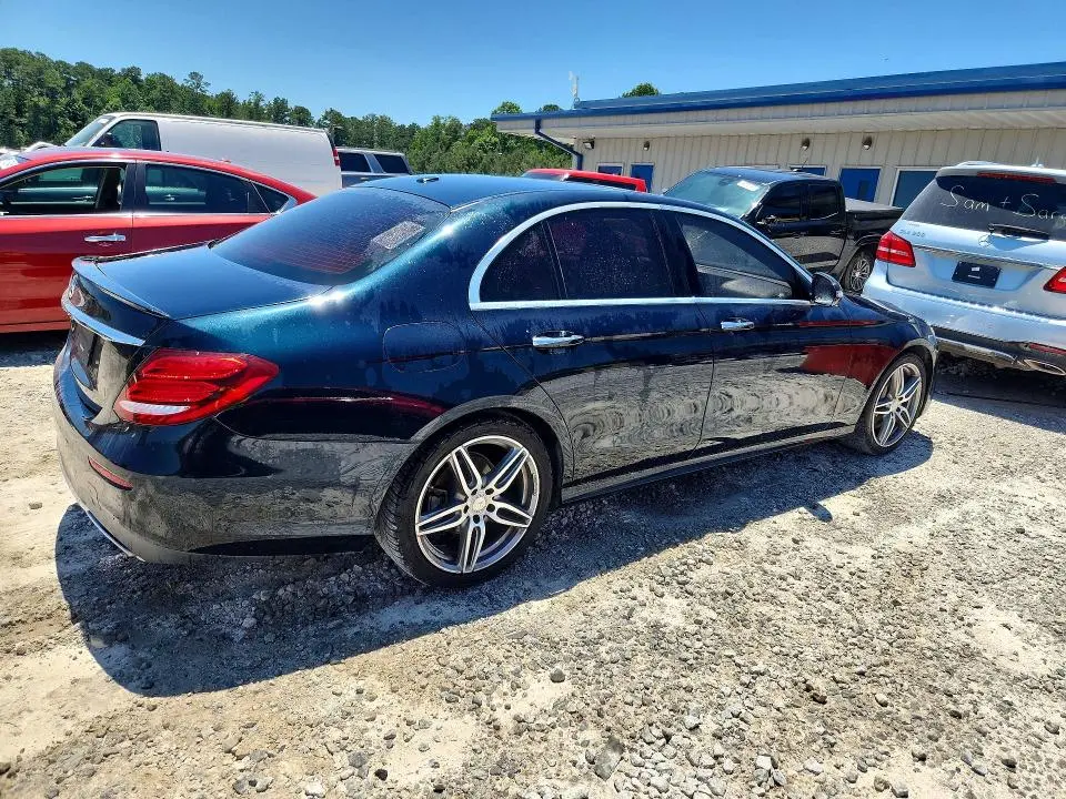 2017 MERCEDES-BENZ E 300  