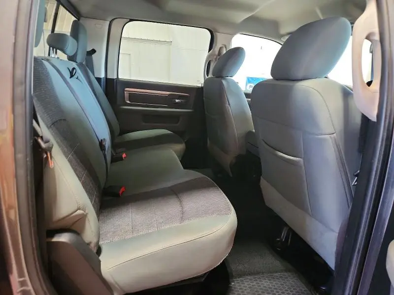 2015 RAM 1500 SLT  