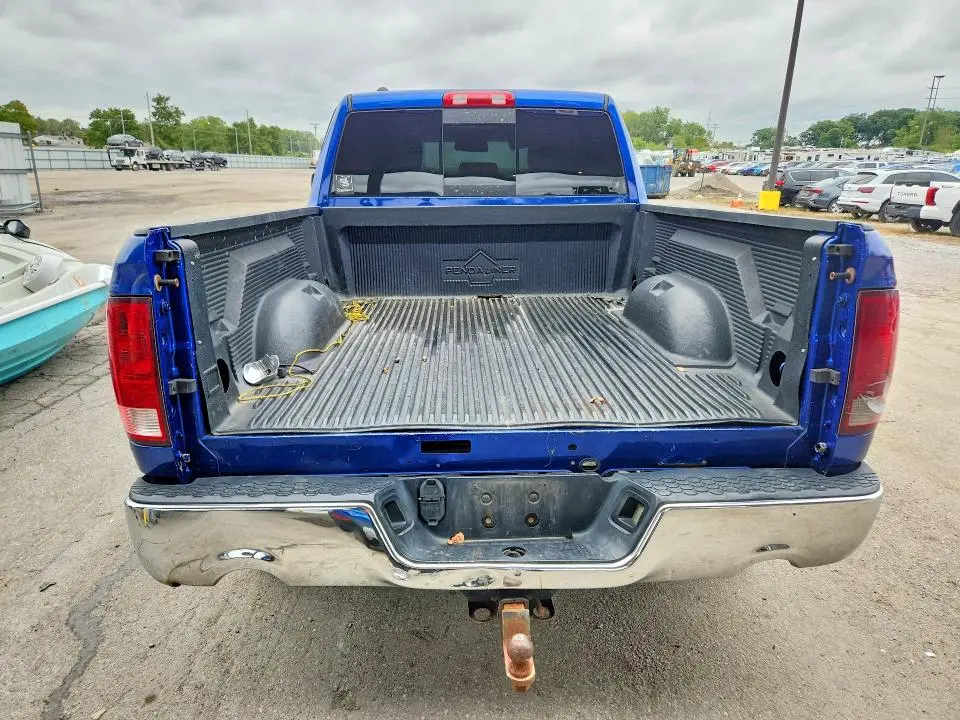 2015 RAM 1500 SLT  