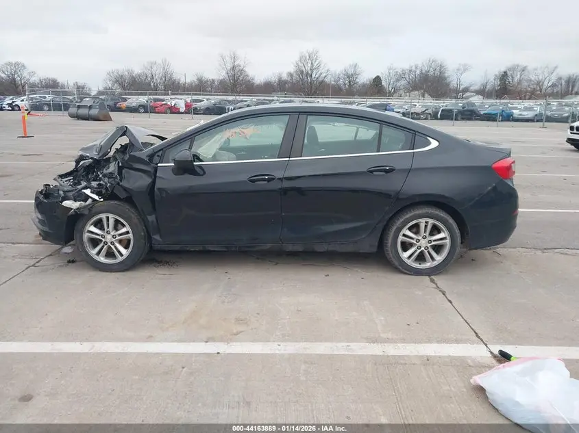 2016 CHEVROLET CRUZE LT AUTO
