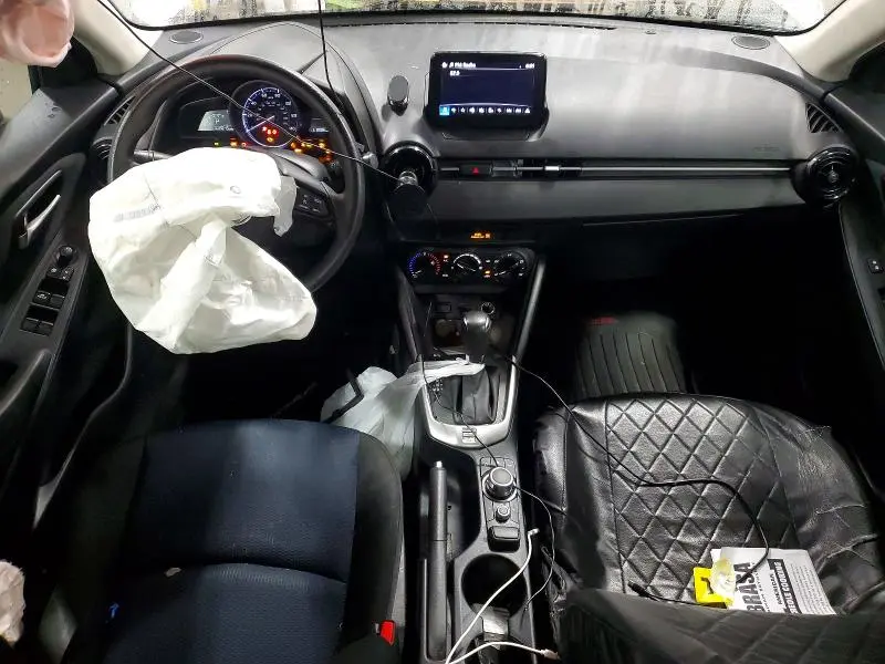2019 TOYOTA YARIS L  