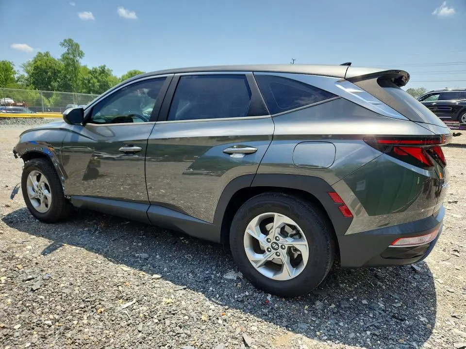 2022 HYUNDAI TUCSON SE  