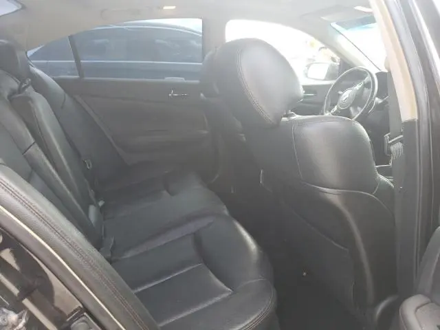 2010 NISSAN MAXIMA S  