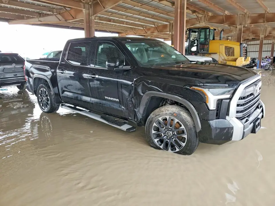 2022 TOYOTA TUNDRA CREWMAX LIMITED  
