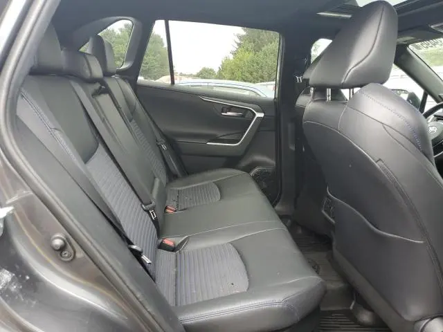 2020 TOYOTA RAV4 XSE  