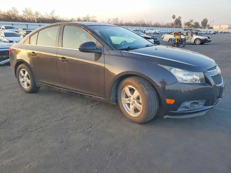 2012 CHEVROLET CRUZE LT  