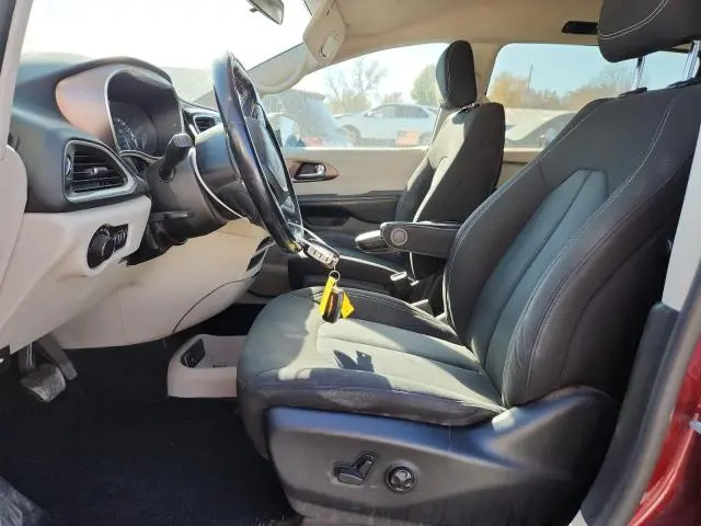 2020 CHRYSLER VOYAGER LX  