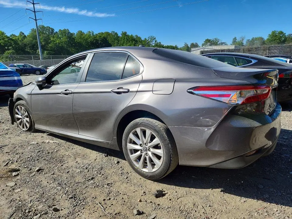 2018 TOYOTA CAMRY LE  