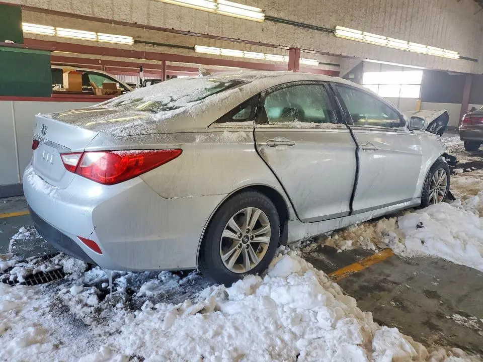 2014 HYUNDAI SONATA GLS  