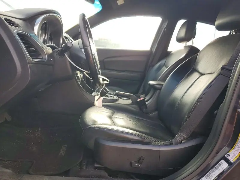 2011 CHRYSLER 200 LIMITED  