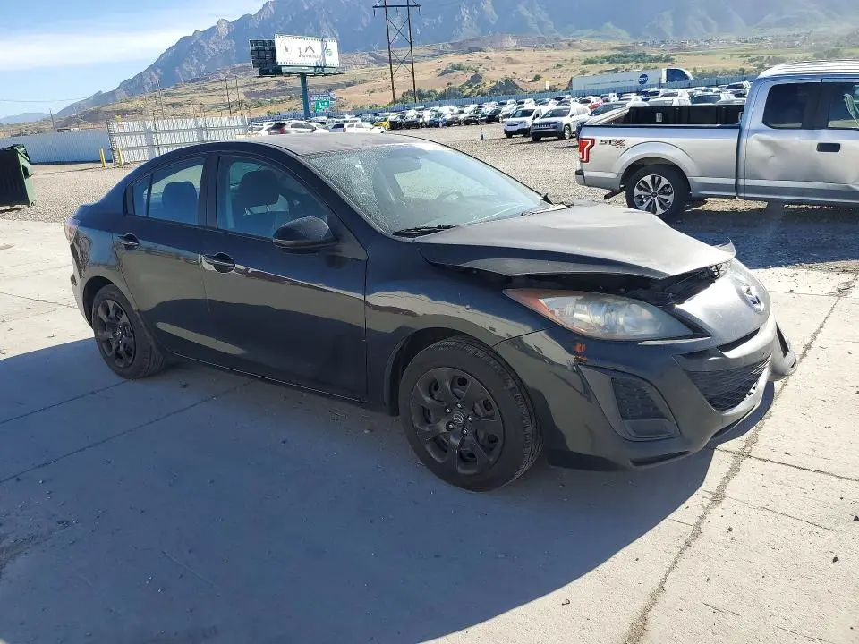2011 MAZDA 3 I  
