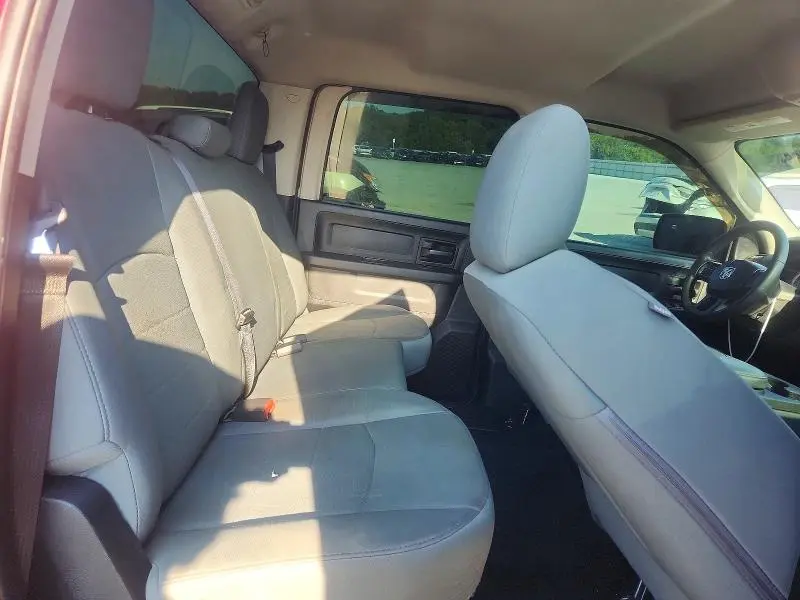 2016 RAM 1500 ST  
