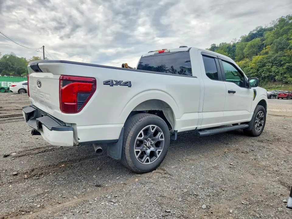 2024 FORD F150 STX  