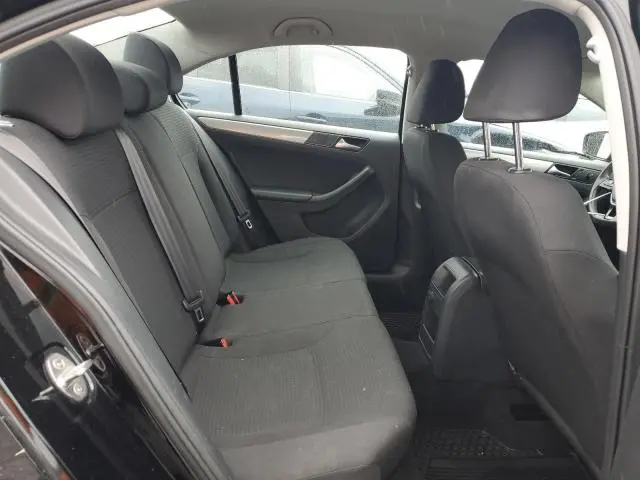 2016 VOLKSWAGEN JETTA SE  