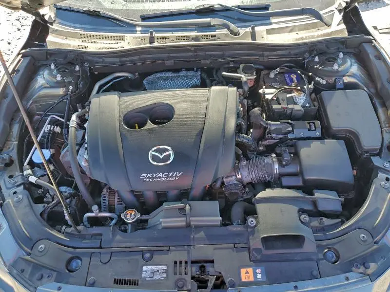 2018 MAZDA 3 TOURING  