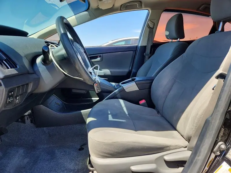 2013 TOYOTA PRIUS TWO  