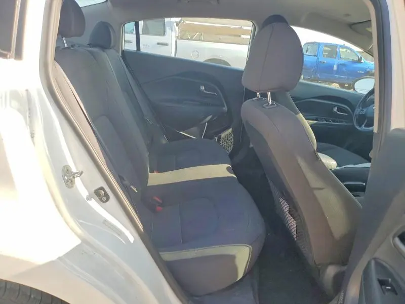 2015 KIA RIO EX  
