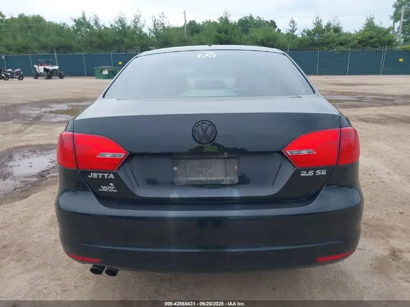 2011 VOLKSWAGEN JETTA 2.5L SE