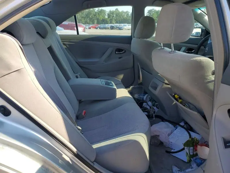 2010 TOYOTA CAMRY LE  