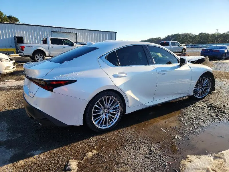 2022 LEXUS IS 300  