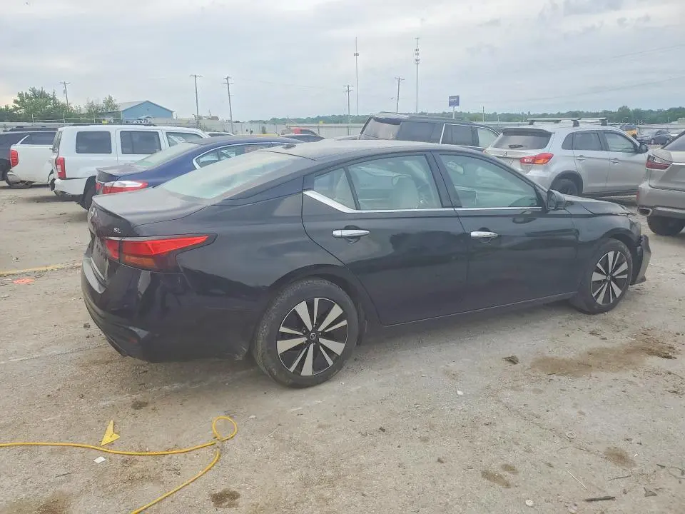 2020 NISSAN ALTIMA SL  