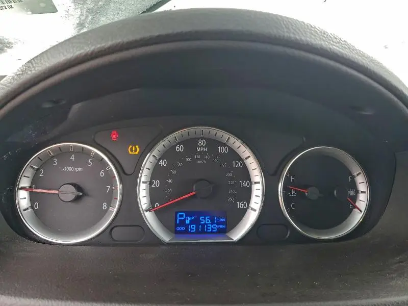 2010 HYUNDAI SONATA GLS  