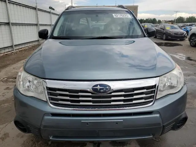2010 SUBARU FORESTER XS  