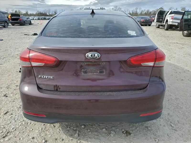 2018 KIA FORTE LX  