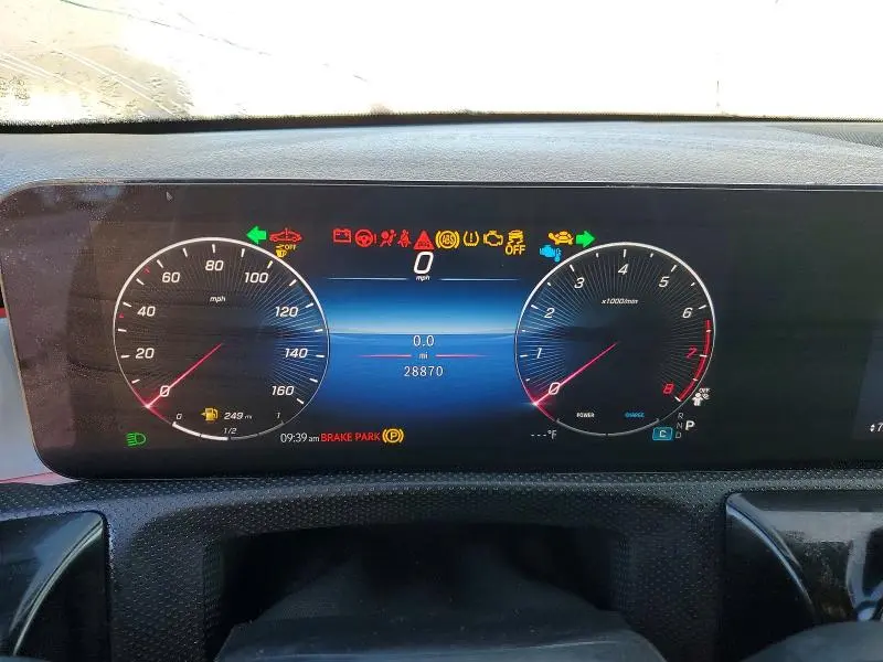 2025 MERCEDES-BENZ CLA 250  