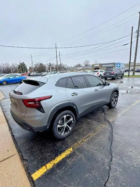 2025 CHEVROLET TRAX 1RS  