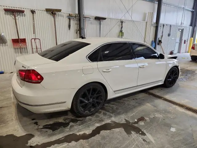 2013 VOLKSWAGEN PASSAT SE  