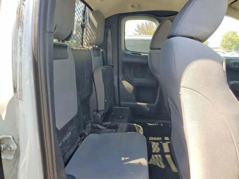 2018 TOYOTA TACOMA SR5 V6  