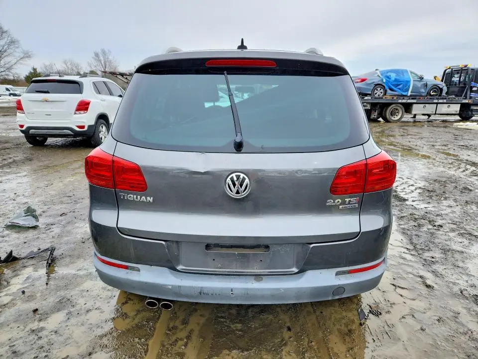 2014 VOLKSWAGEN TIGUAN S  