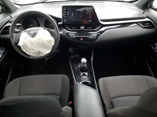 2021 TOYOTA C-HR XLE  