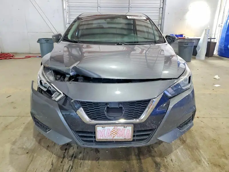 2020 NISSAN VERSA S  