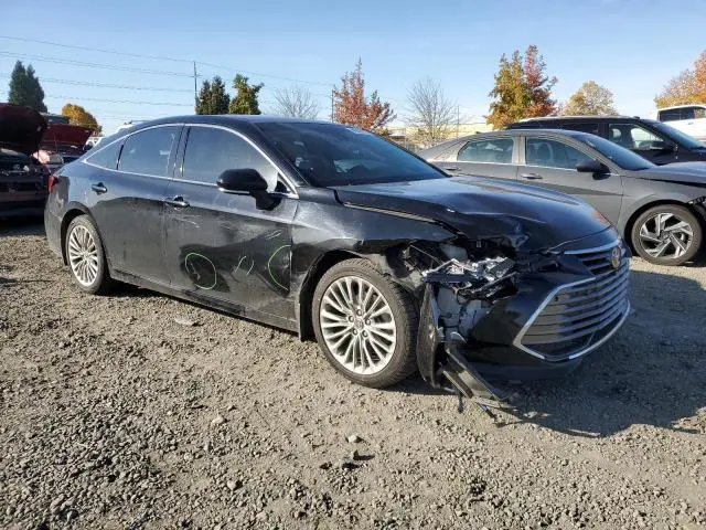 2019 TOYOTA AVALON XLE  