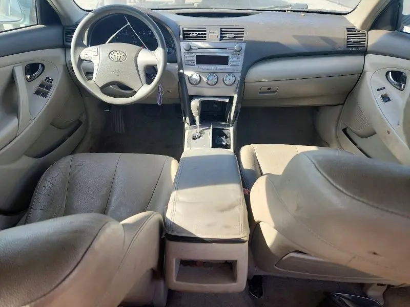 2011 TOYOTA CAMRY LE  