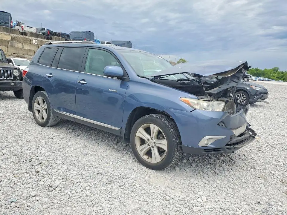 2013 TOYOTA HIGHLANDER LIMITED  