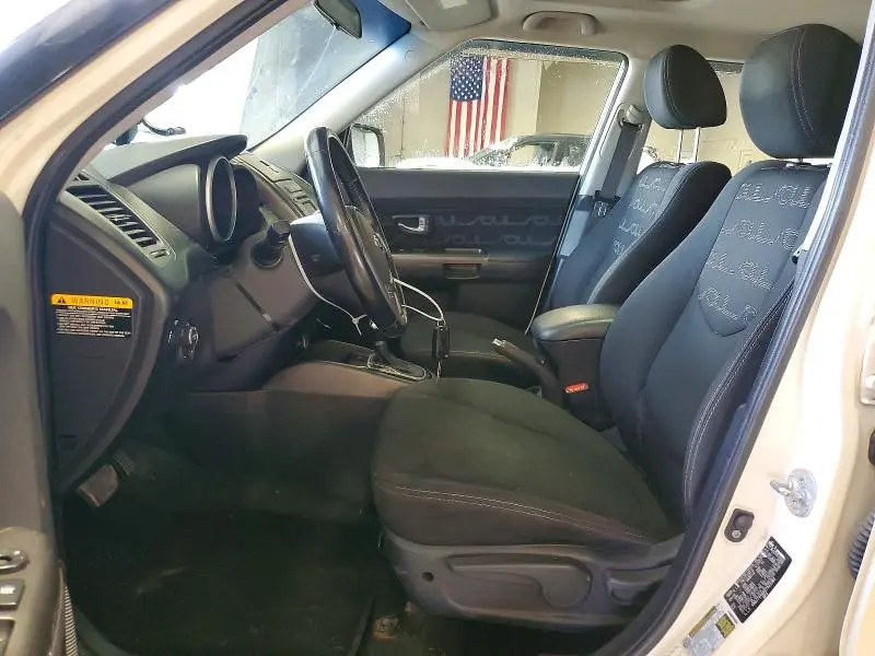 2013 KIA SOUL +  