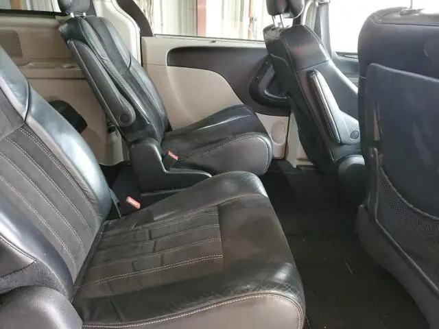 2016 CHRYSLER TOWN & COUNTRY LIMITED  
