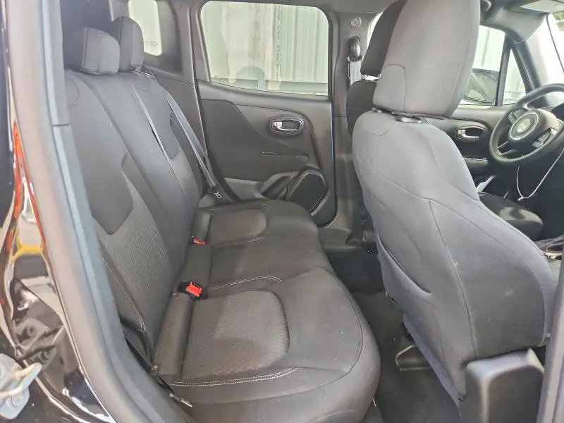 2021 JEEP RENEGADE LATITUDE  