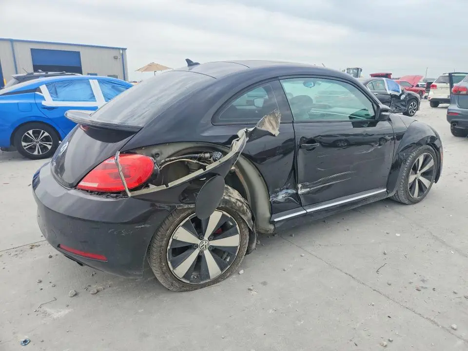 2012 VOLKSWAGEN BEETLE TURBO  