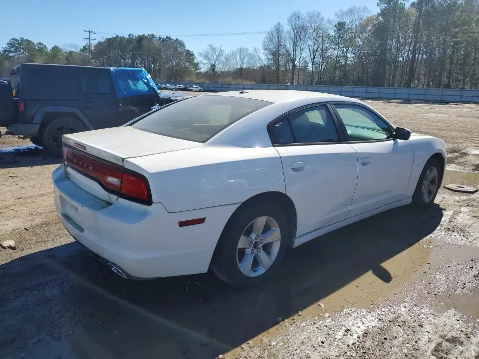 2011 DODGE CHARGER   
