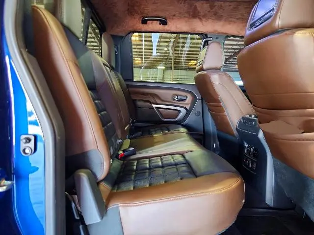 2017 NISSAN TITAN PLATINUM RESERVE  