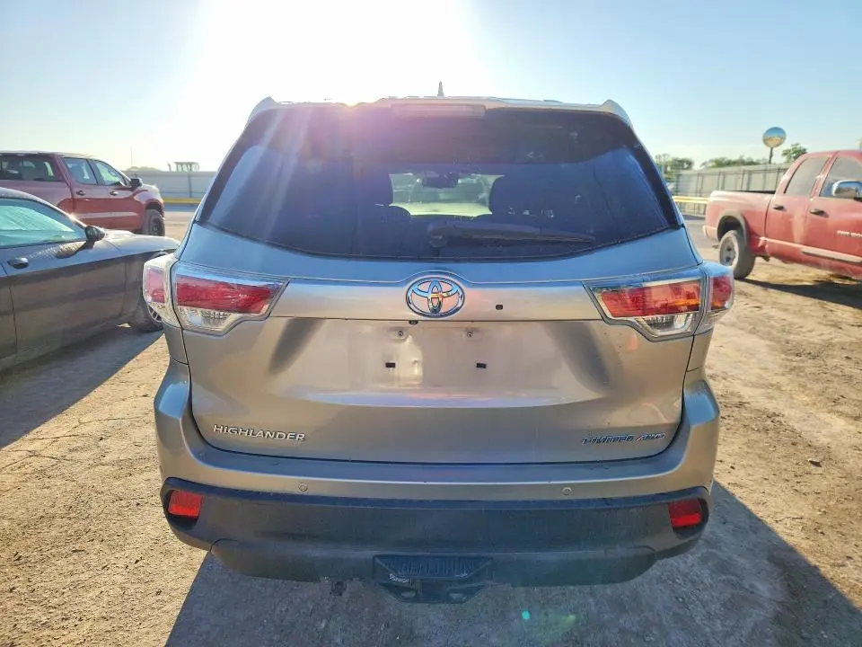 2015 TOYOTA HIGHLANDER LIMITED PLATINUM  