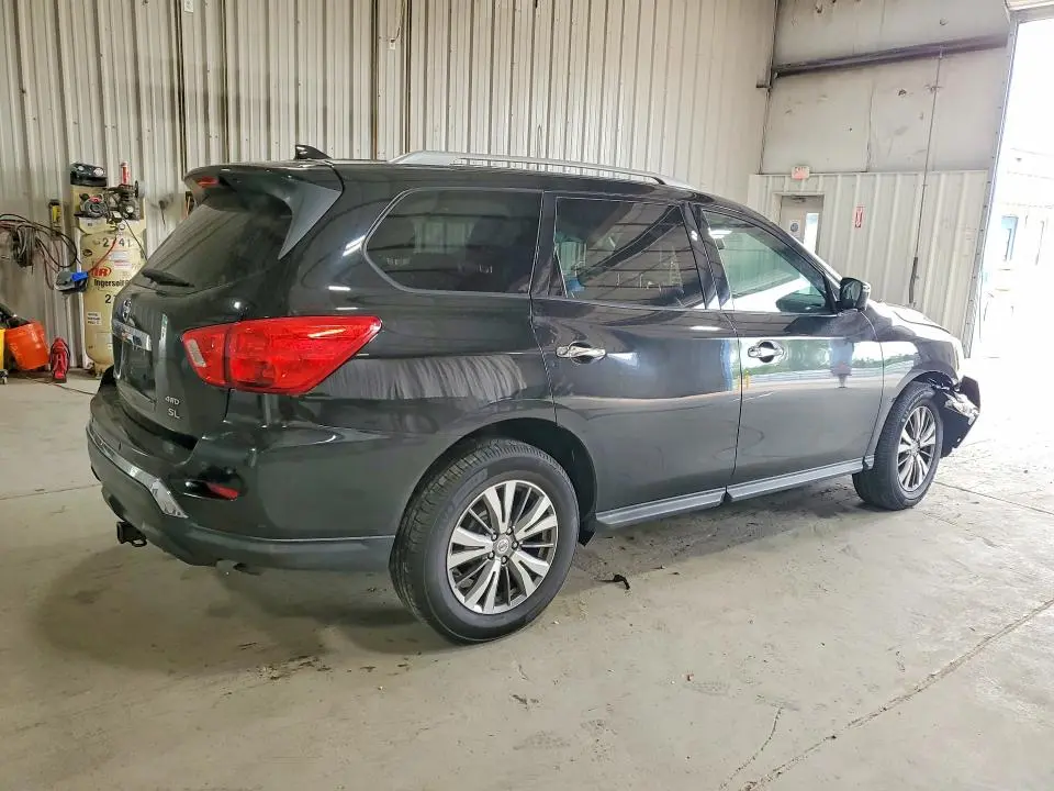2019 NISSAN PATHFINDER SL  