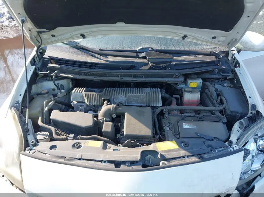 2014 TOYOTA PRIUS THREE