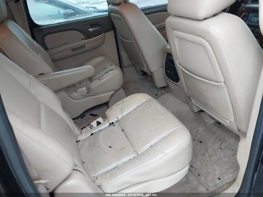 2011 CHEVROLET SUBURBAN 1500 LTZ