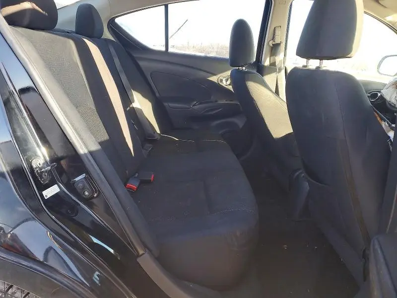 2013 NISSAN VERSA S  